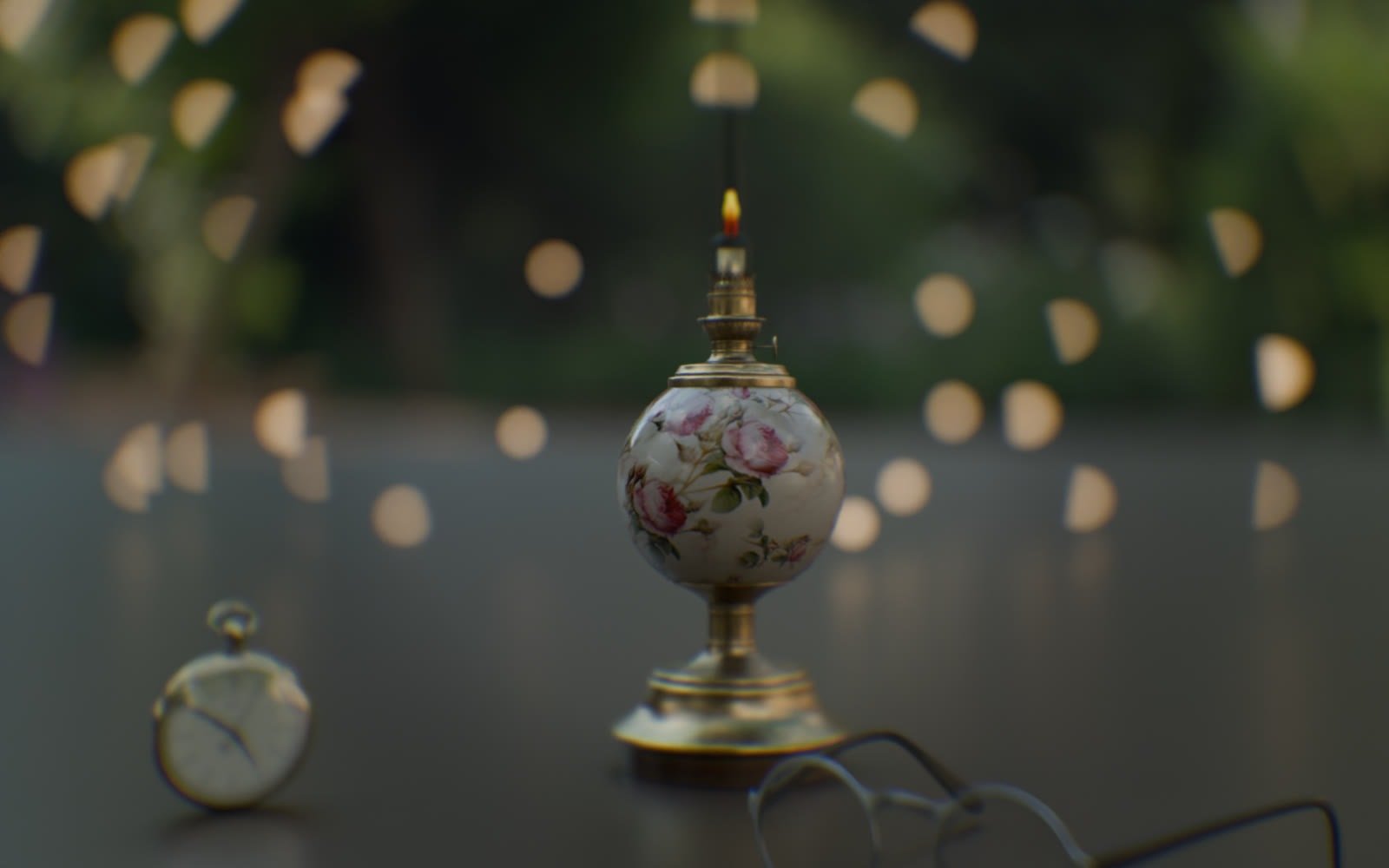Still life rendered through the Oris Petzval 85mm f/2.2 lens
